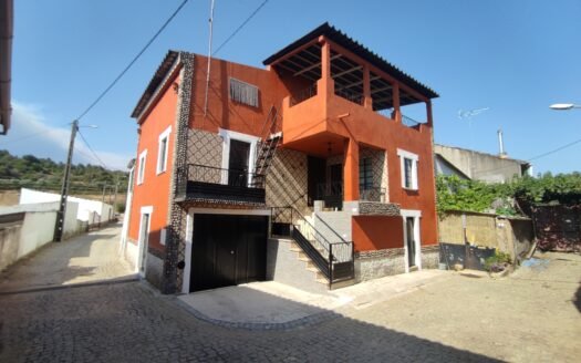 Casa à Venda em Torres – Próxima de Trancoso