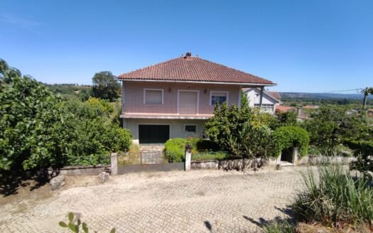 Casa à Venda em Póvoa do Concelho