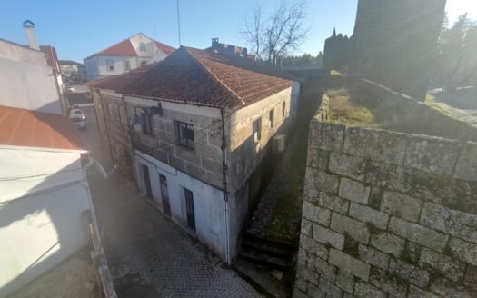 CASA EM CENTRO HISTÓRICO DE TRANCOSO